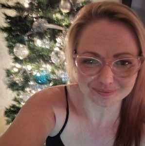 Meet your Posher, Karine